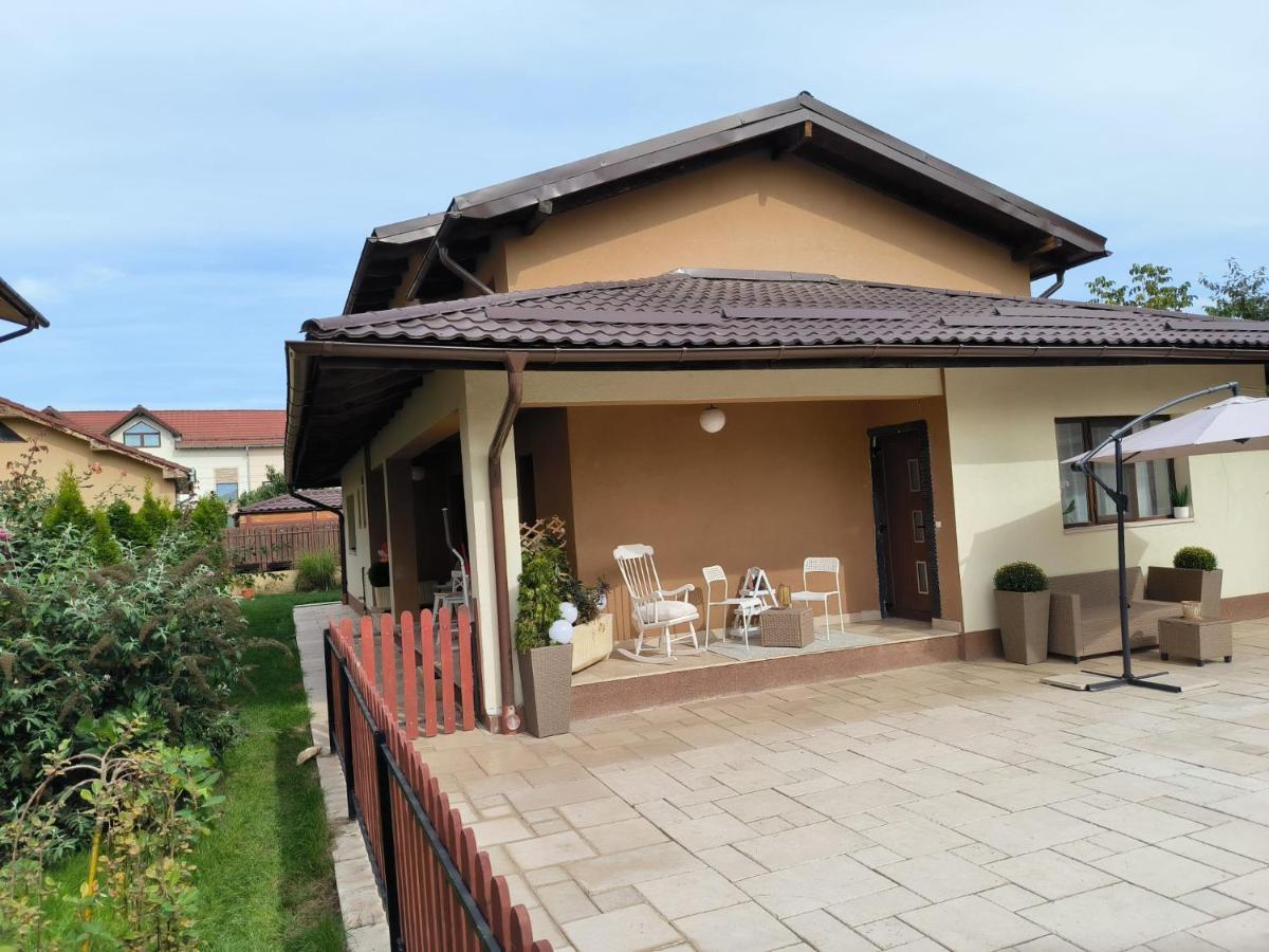 Luxury Airport Retreat Apartment Cluj-Napoca Exterior photo